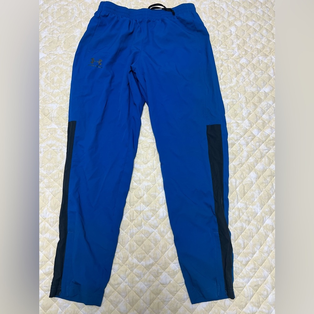 Under Armour Sweatpants Track Wind Lightweight Mesh lined L Blue and black